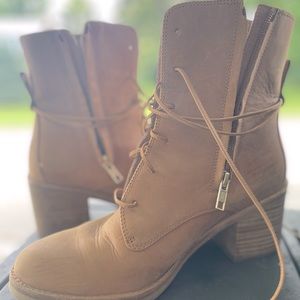 Ugg lace up boots, leather lace up and zip sides